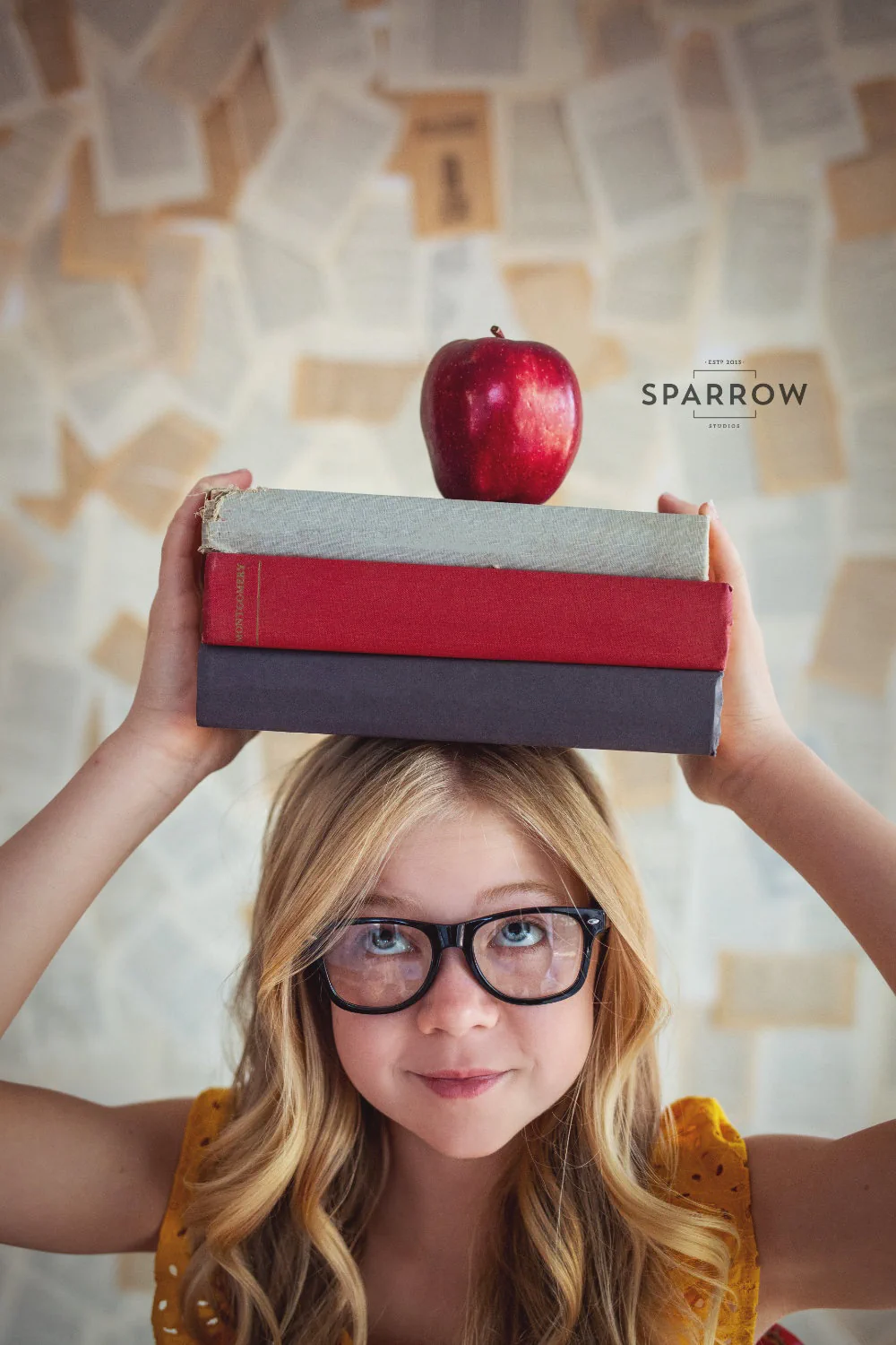 Back-to-school portrait from Sparrow Studios' Back to School series, photograph 13 of 17.