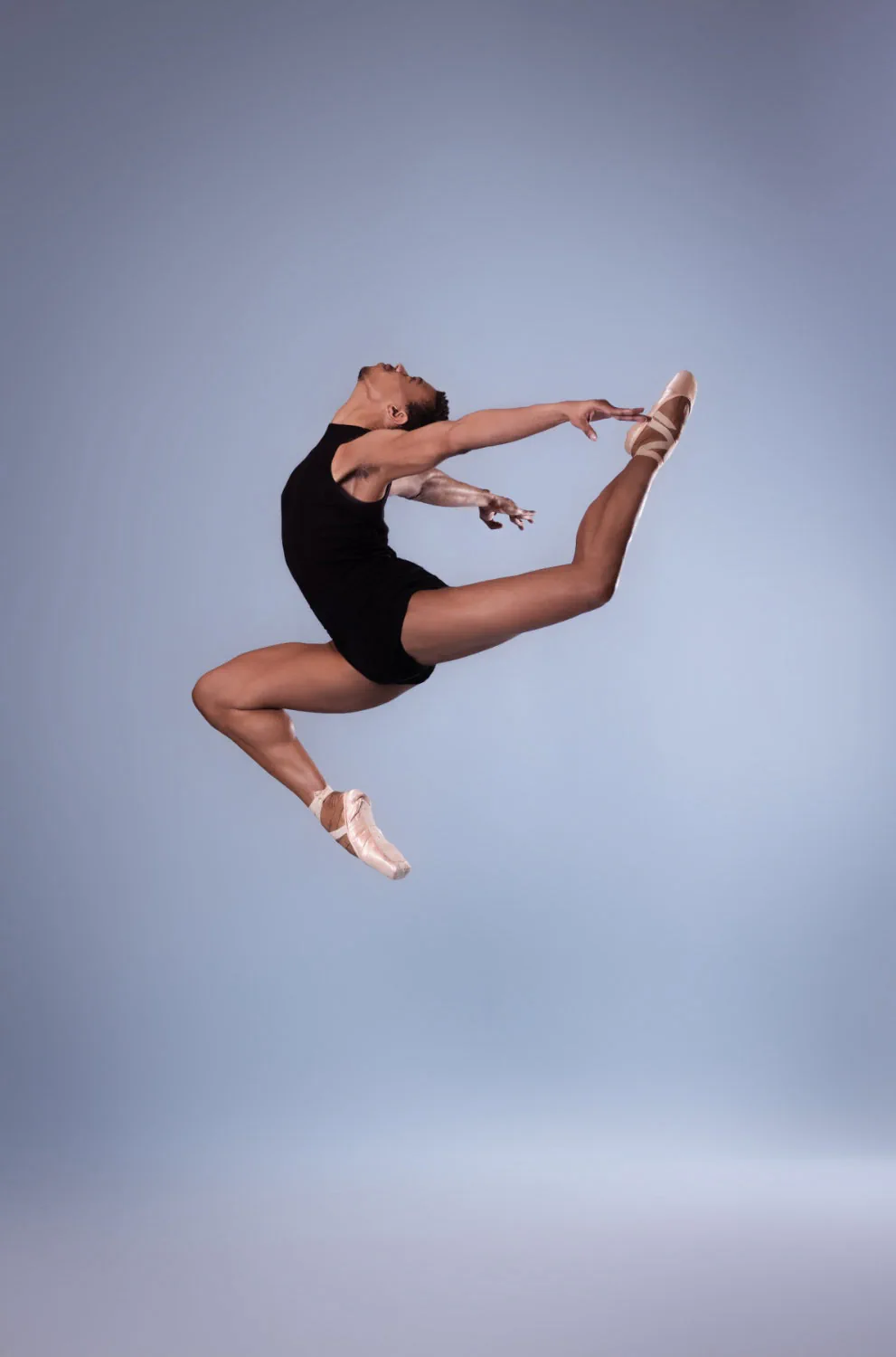 Dance portrait from Sparrow Studios' Ballet Poses series, photograph 14 of 32.