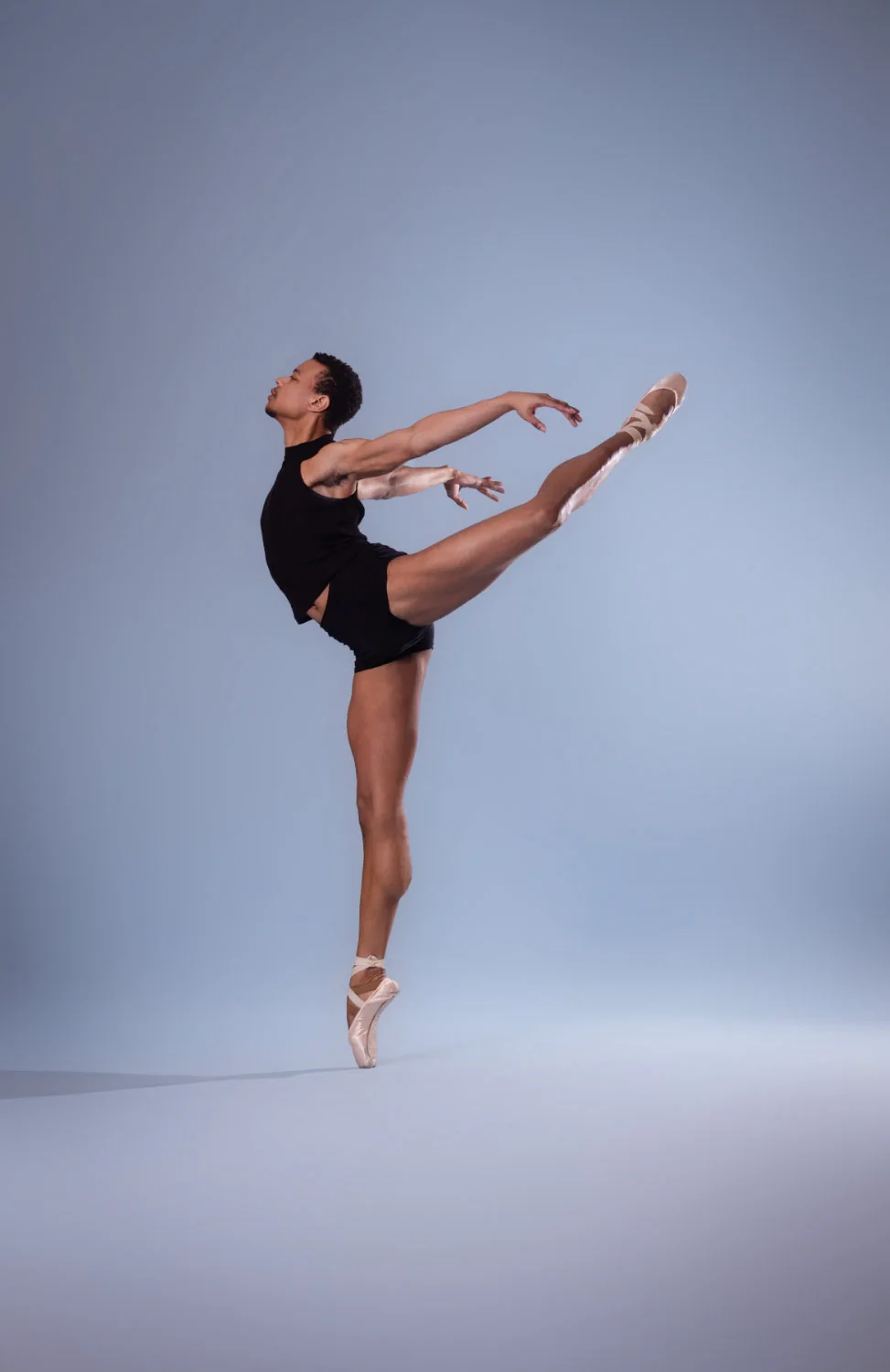 Dance portrait from Sparrow Studios' Ballet Poses series, photograph 17 of 32.