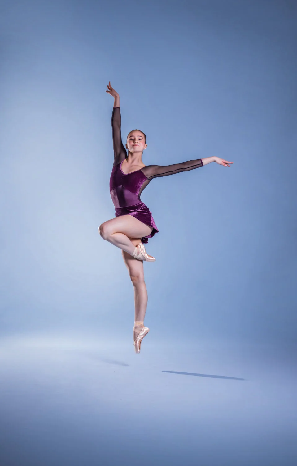 Dance portrait from Sparrow Studios' Ballet Poses series, photograph 7 of 32.
