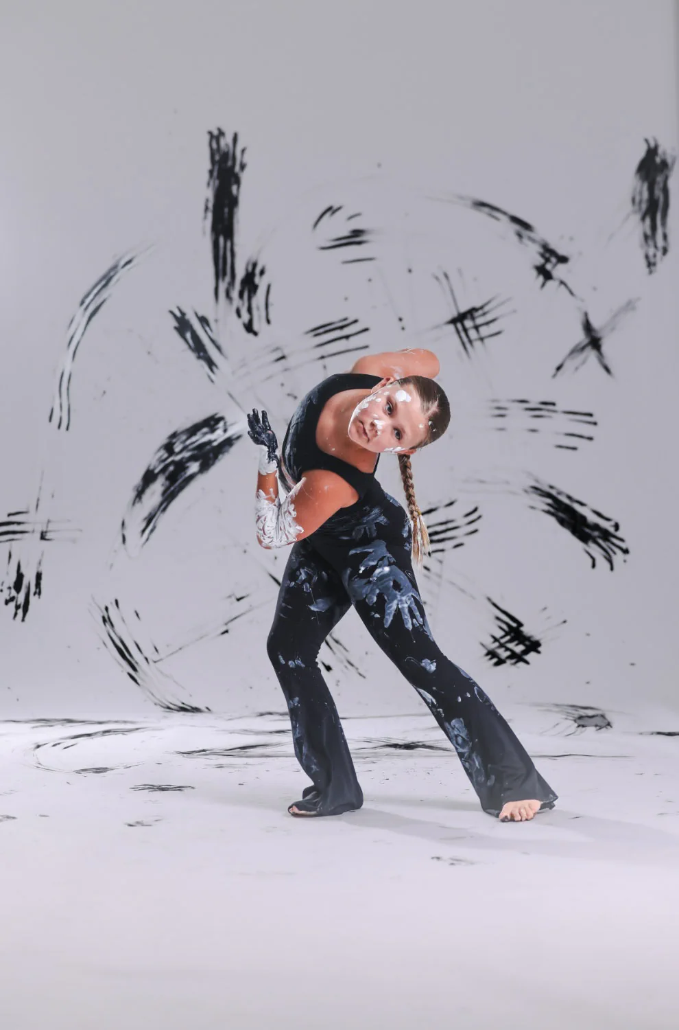 Dance portrait from Sparrow Studios' Dance Poses series, photograph 3 of 26.