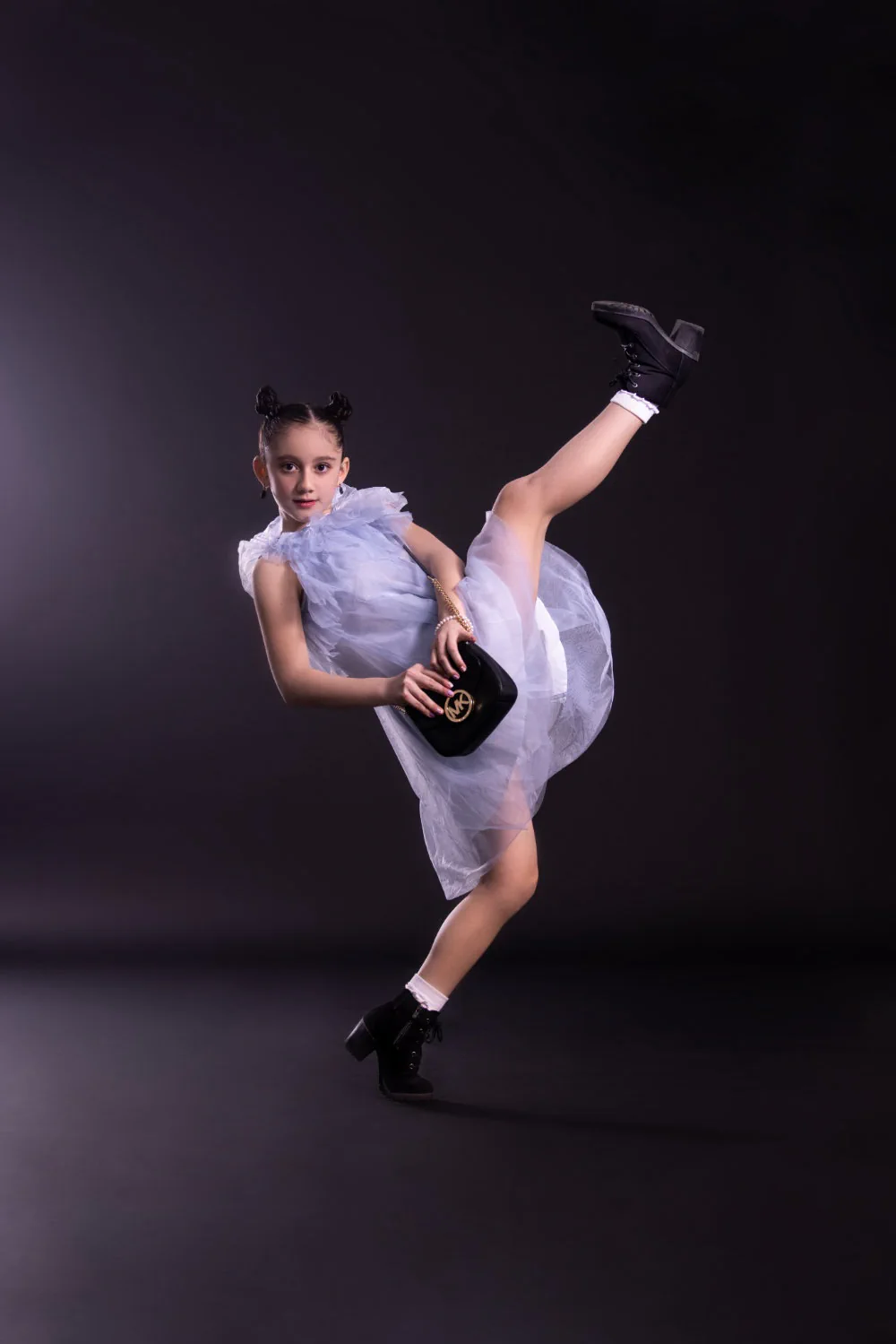 Dance portrait from Sparrow Studios' Dance Poses series, photograph 9 of 26.