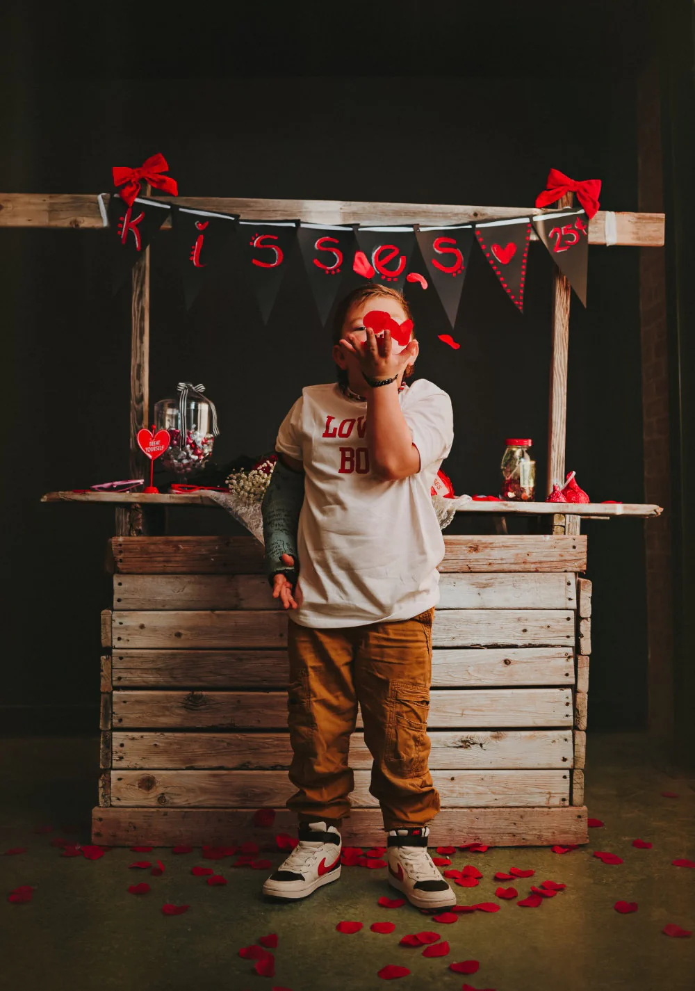 Valentine portrait from Sparrow Studios' Valentine Portraits series, photograph 29 of 30.